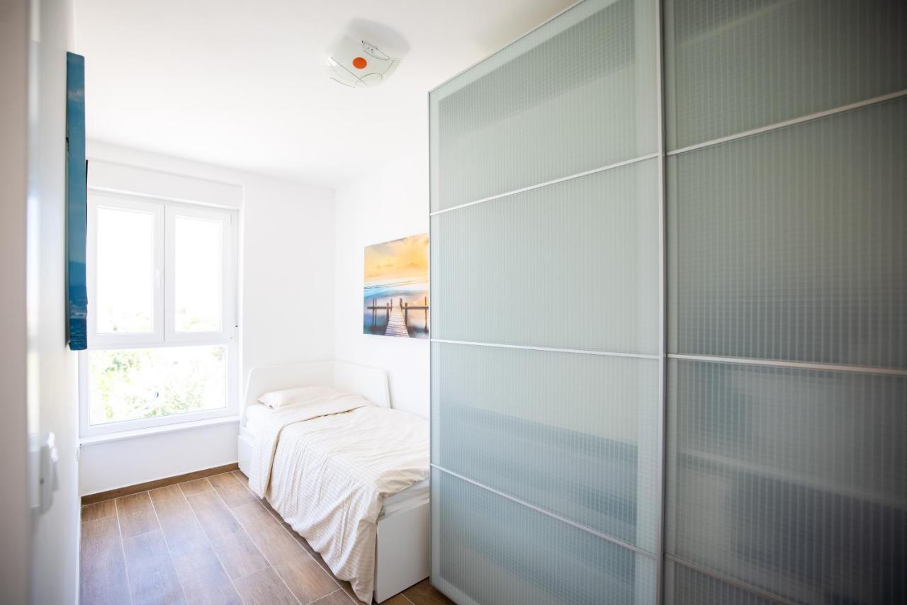 Beach Paradise 5 Stars Apartments Nin Eksteriør bilde