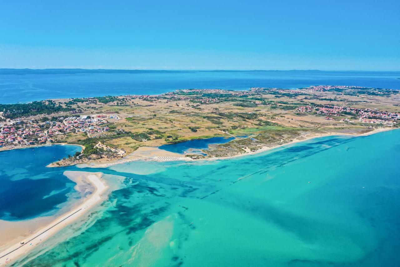 Beach Paradise 5 Stars Apartments Nin Eksteriør bilde