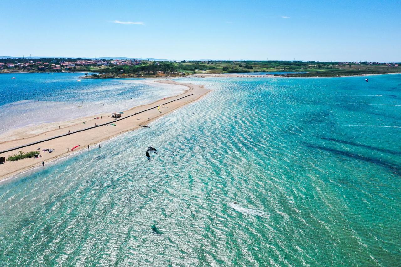 Beach Paradise 5 Stars Apartments Nin Eksteriør bilde