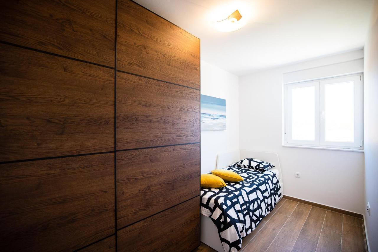 Beach Paradise 5 Stars Apartments Nin Eksteriør bilde