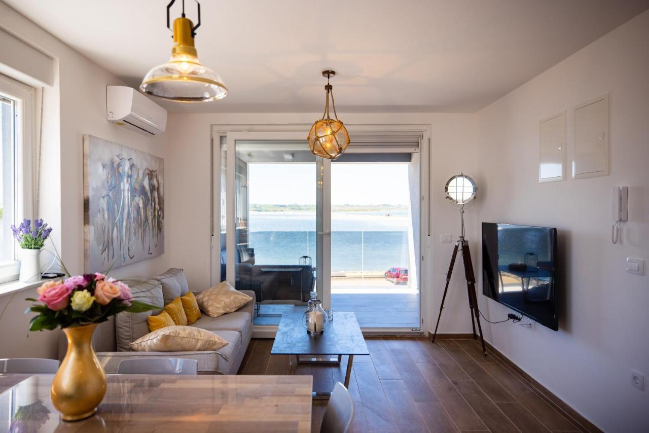 Beach Paradise 5 Stars Apartments Nin Eksteriør bilde